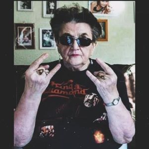 Meet your Posher, Vanessa